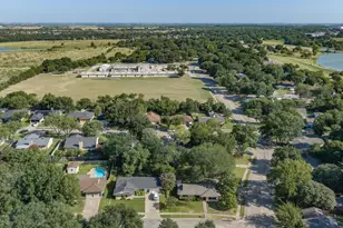 1313 Crestridge St, Ennis, TX 75119 - Photo 40
