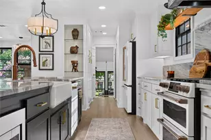 1010 Valencia St, Dallas, TX 75223 - Photo 10