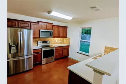 3011 Cricket Drive, Bellmead, TX 76705 - Photo 8