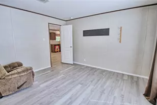 523 Billy Rd, Bowie, TX 76230 - Photo 18