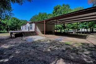 523 Billy Rd, Bowie, TX 76230 - Photo 8