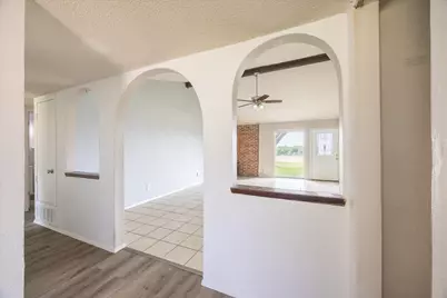 722 Meadowglen Drive, Duncanville, TX 75137 - Photo 6