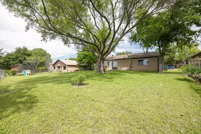 722 Meadowglen Drive, Duncanville, TX 75137 - Photo 22