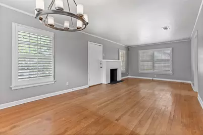 1510 S Montreal Avenue S, Dallas, TX 75208 - Photo 2