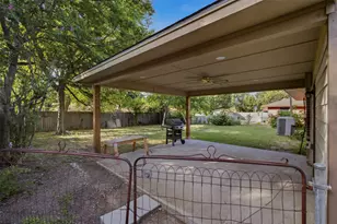 4577 Bonanza Ln, Dallas, TX 75211 - Photo 16