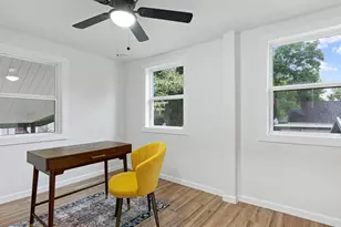 611 Cherry St, Bowie, TX 76230 - Photo 20