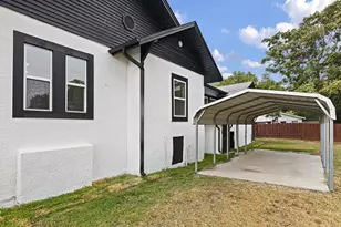 611 Cherry St, Bowie, TX 76230 - Photo 30
