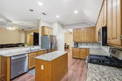 4013 Azalea Drive, Haltom City, TX 76137 - Photo 8