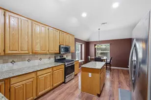 4013 Azalea Dr, Haltom City, TX 76137 - Photo 8