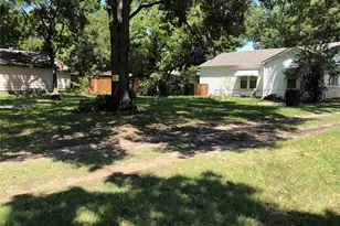1115 W Lamar St, Sherman, TX 75092 - Photo 2