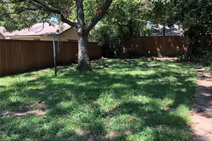 1115 W Lamar St, Sherman, TX 75092 - Photo 6