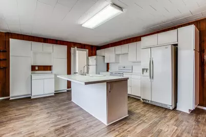 911 Clark Street, Greenville, TX 75401 - Photo 6