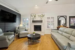 4404 Oak Brook Ct, Arlington, TX 76016 - Photo 4