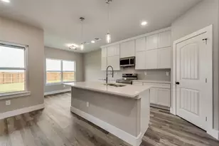 323 Cherry Point Dr, Palmer, TX 75152 - Photo 10