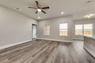 323 Cherry Point Dr, Palmer, TX 75152 - Photo 8