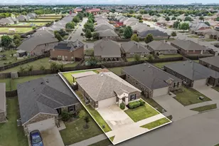 9112 Lookout Pt, Fort Worth, TX 76179 - Photo 2