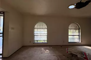 8516 Londonderry Ln, Dallas, TX 75228 - Photo 2