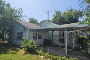 3132 Lakeland St, Fort Worth, TX 76111 - Photo 2