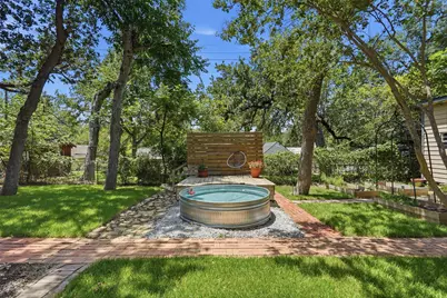 2113 Yucca Avenue, Fort Worth, TX 76111 - Photo 36