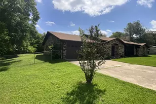 530 Hilliard Dr, Canton, TX 75103 - Photo 4