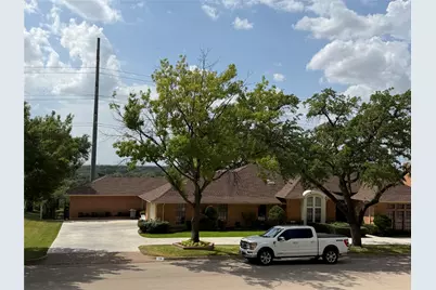 18 Thornhill Road, Benbrook, TX 76132 - Photo 8