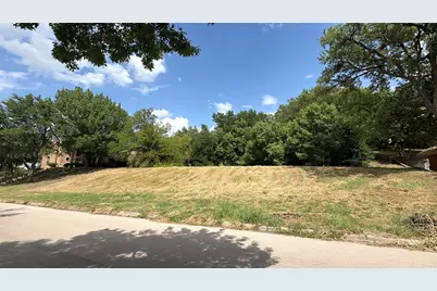 18 Thornhill Road, Benbrook, TX 76132 - Photo 6