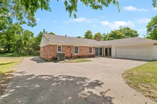 841 Brookwood Dr, Dallas, TX 75224 - Photo 16