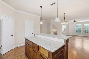 2500 Rockbrook Dr, Lewisville, TX 75067 - Photo 10