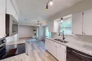 6412 Grasshopper Dr, Watauga, TX 76148 - Photo 6
