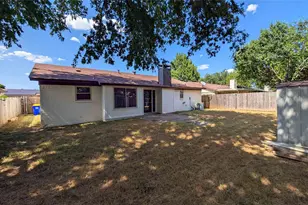 6412 Grasshopper Dr, Watauga, TX 76148 - Photo 26