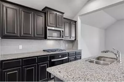 5928 Lovills Creek, Fort Worth, TX 76179 - Photo 8