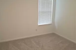 909 Cole St, Howe, TX 75459 - Photo 6