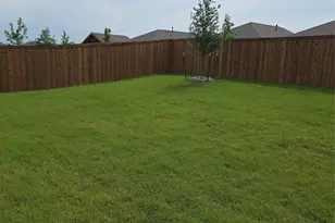 909 Cole St, Howe, TX 75459 - Photo 20