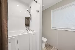 6623 Dayla Ct, Granbury, TX 76049 - Photo 18