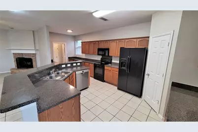 3408 Columbus Street, Gainesville, TX 76240 - Photo 6