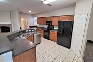 3408 Columbus St, Gainesville, TX 76240 - Photo 6