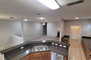3408 Columbus St, Gainesville, TX 76240 - Photo 4