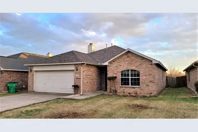 3408 Columbus Street, Gainesville, TX 76240 - Photo 2