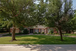 6131 Joyce Way, Dallas, TX 75225 - Photo 2