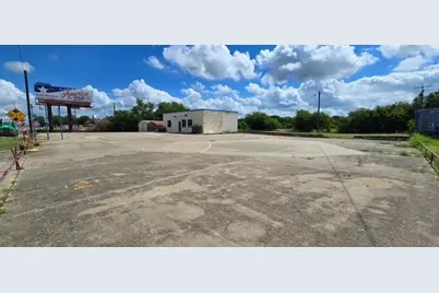 1404 N Stemmons, Sanger, TX 76266 - Photo 6