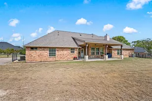 1110 Mt Ln, Rhome, TX 76078 - Photo 34
