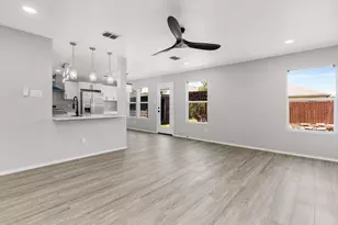 4529 Martingale View Ln, Fort Worth, TX 76244 - Photo 4