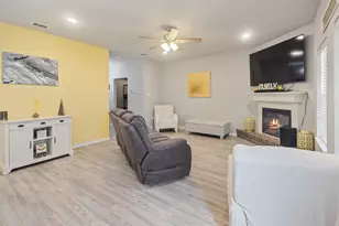 591 E Eubank St, Mabank, TX 75147 - Photo 1