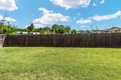 591 E Eubank Street, Mabank, TX 75147 - Photo 24