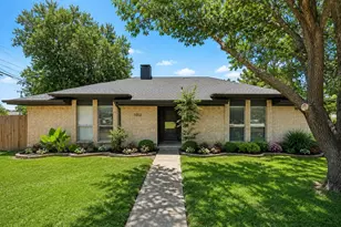 1002 Kingston Dr, Lewisville, TX 75067 - Photo 2