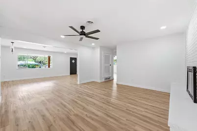 5512 Westcreek Drive, Fort Worth, TX 76133 - Photo 10