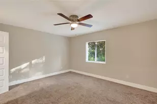 209 W 9th St, Kemp, TX 75143 - Photo 18