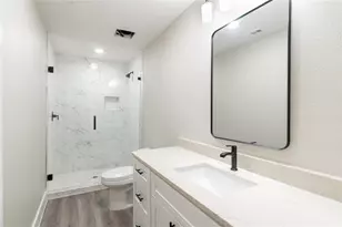 209 W 9th St, Kemp, TX 75143 - Photo 16