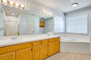 22011 Pebble Dr, Whitney, TX 76692 - Photo 30