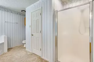 22011 Pebble Dr, Whitney, TX 76692 - Photo 26